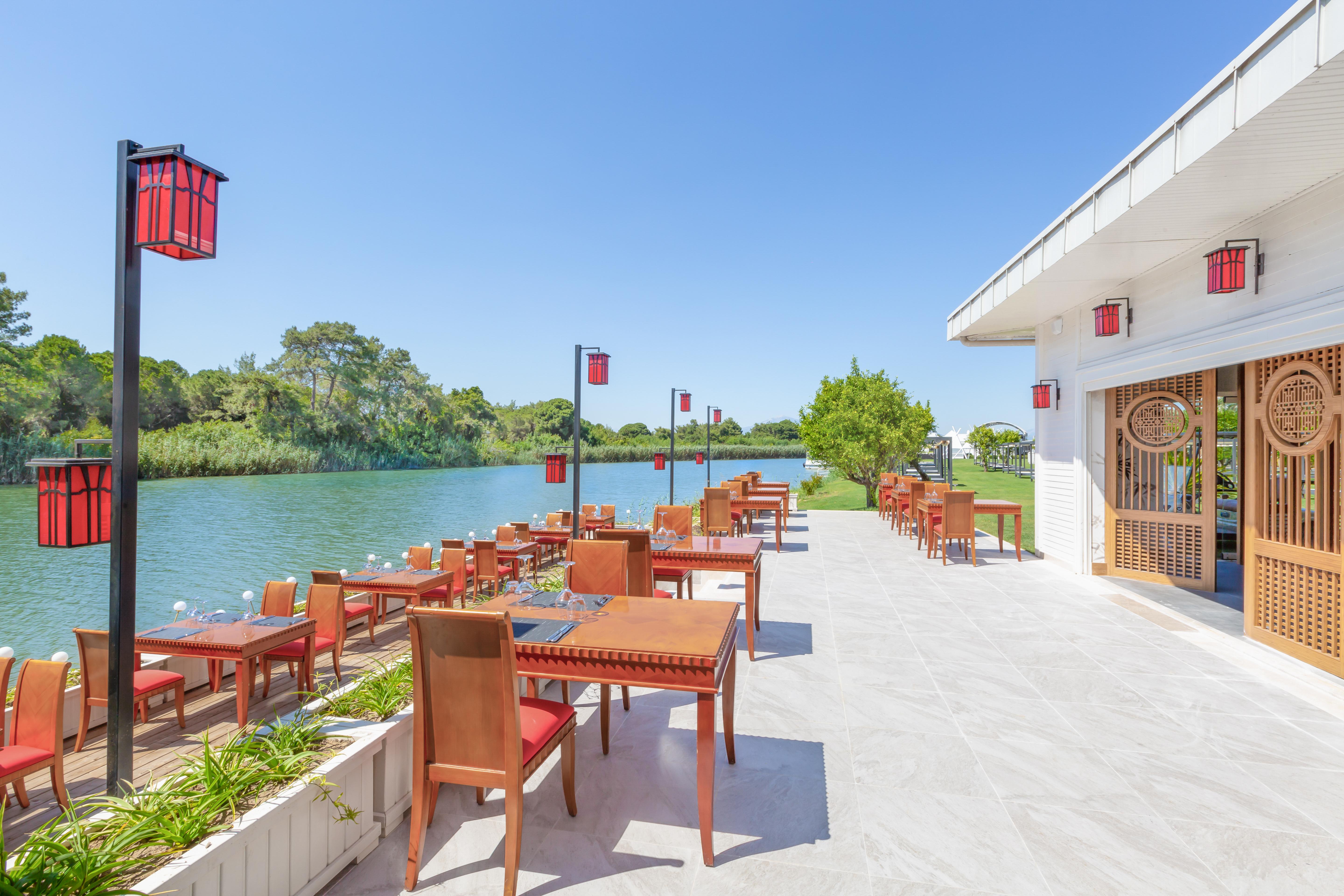 Titanic Deluxe Golf Belek Hotel Bagian luar foto