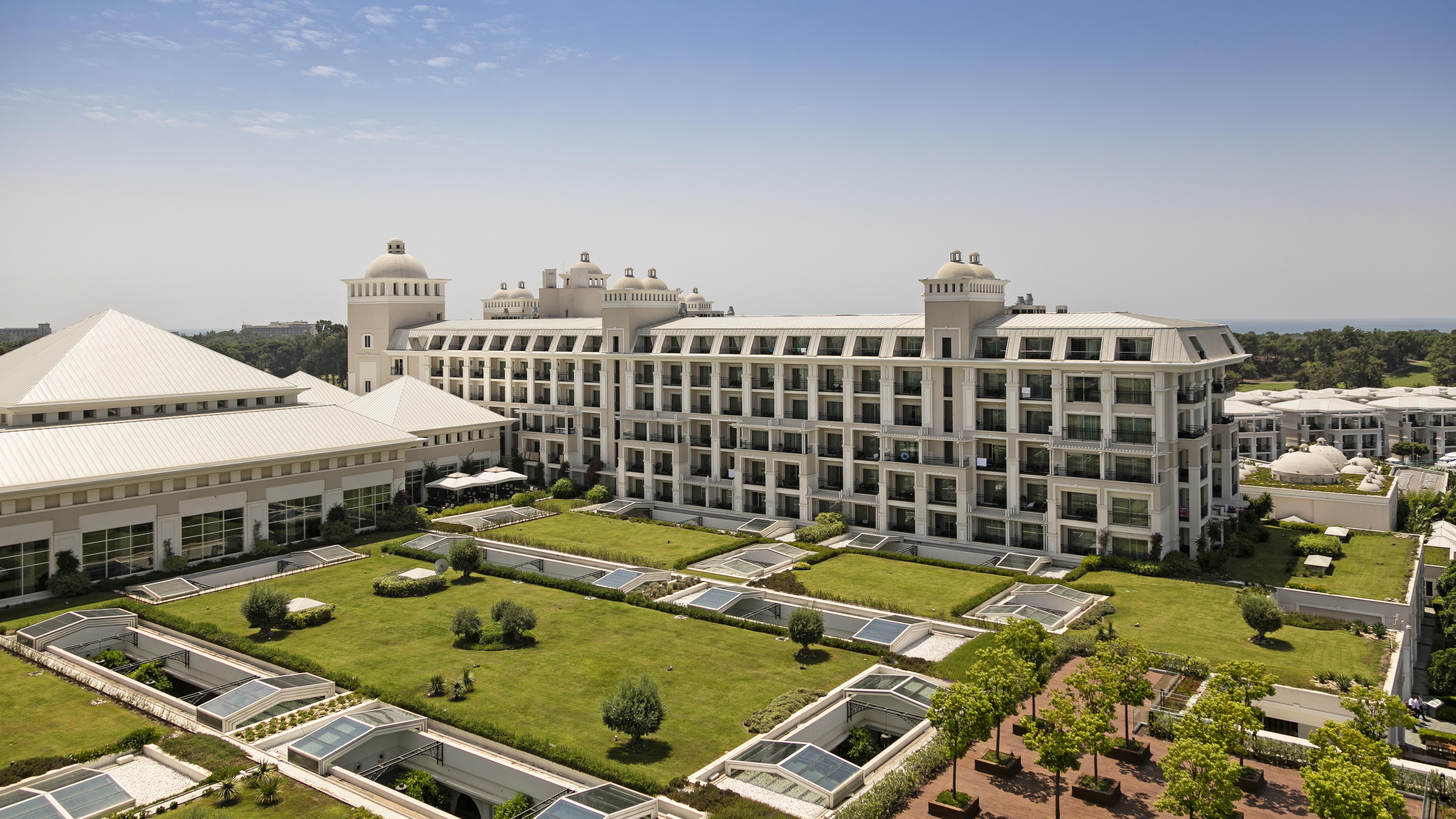 Titanic Deluxe Golf Belek Hotel Bagian luar foto
