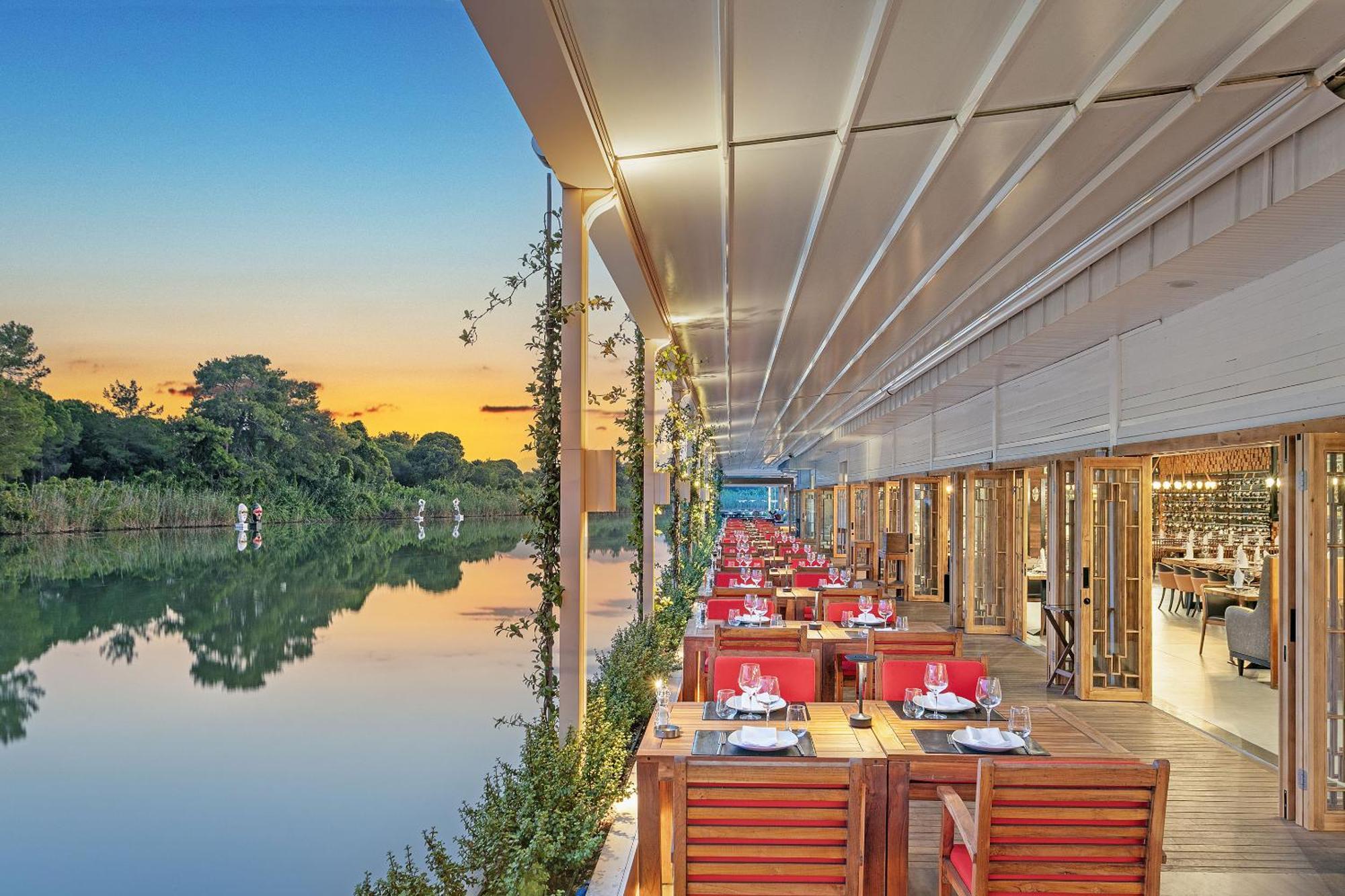 Titanic Deluxe Golf Belek Hotel Bagian luar foto