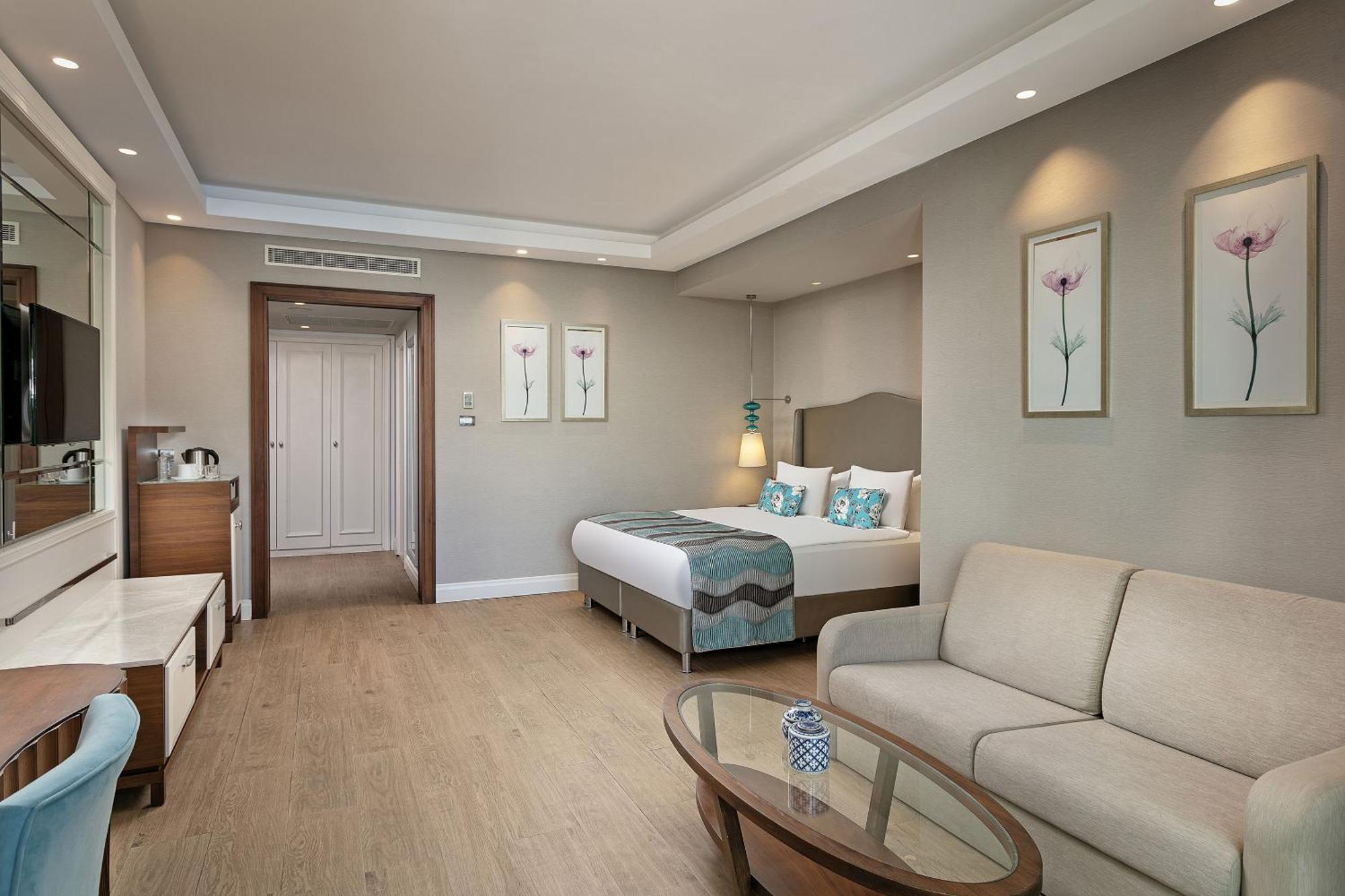 Titanic Deluxe Golf Belek Hotel Bagian luar foto